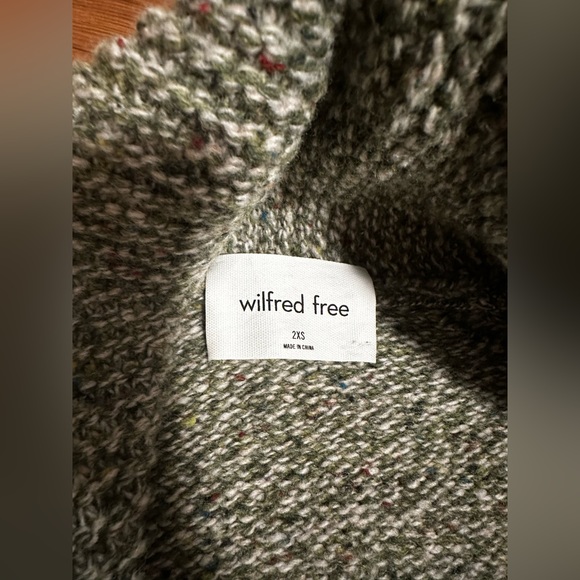 ARITZIA Wilfred Free Button-up Sweater😍 - Picture 4 of 4